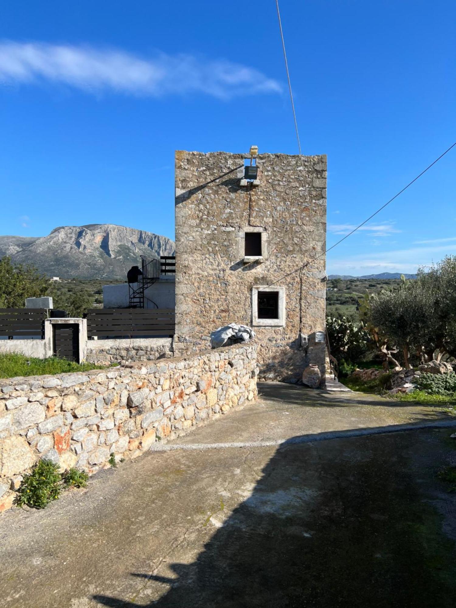 Nigos Villa Okhia Exterior photo